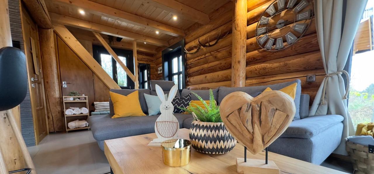 Апартаменты Roenk Relax Мишкольц Экстерьер фото