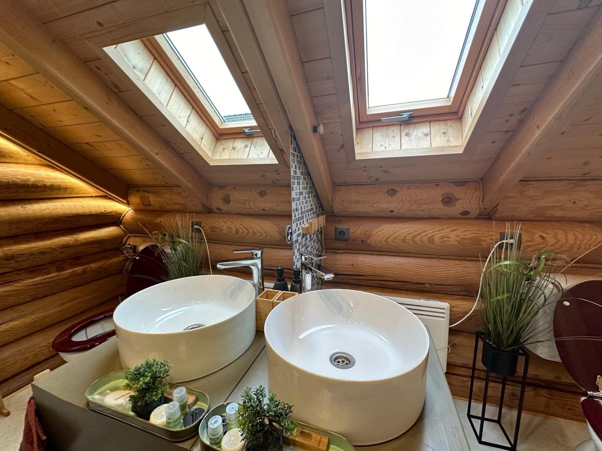 Апартаменты Roenk Relax Мишкольц Экстерьер фото