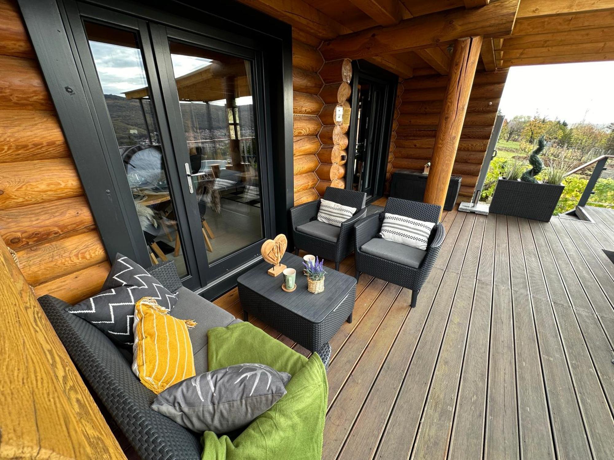 Апартаменты Roenk Relax Мишкольц Экстерьер фото