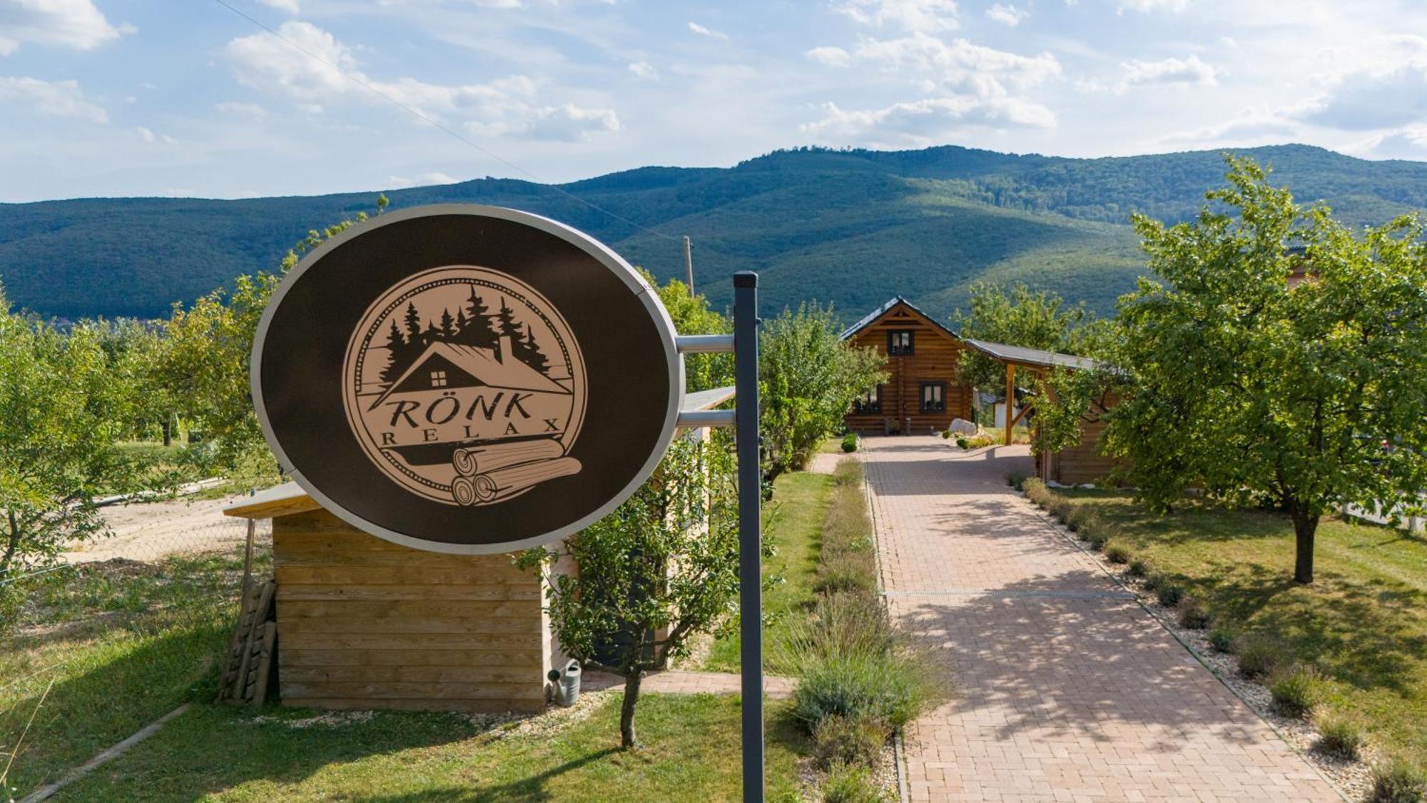 Апартаменты Roenk Relax Мишкольц Экстерьер фото