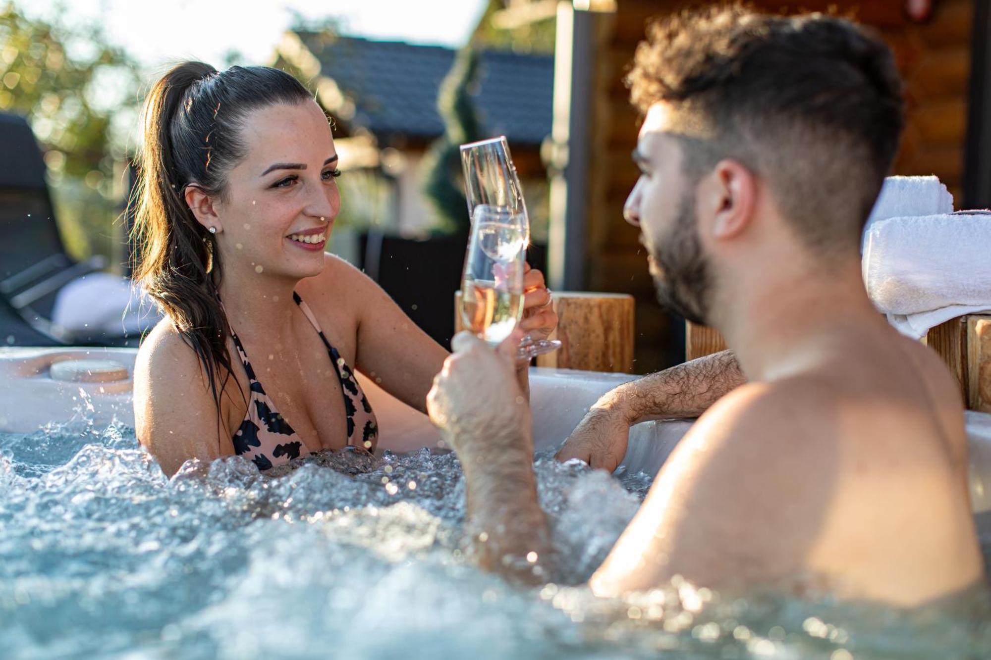 Апартаменты Roenk Relax Мишкольц Экстерьер фото